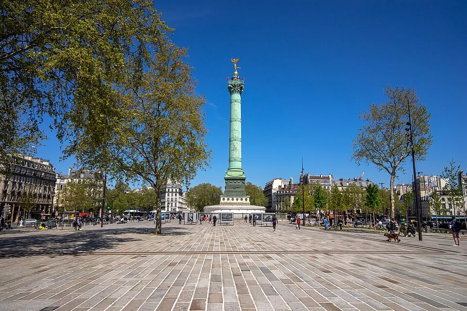 Place de la Bastille (Place de la Bastille) — Paris