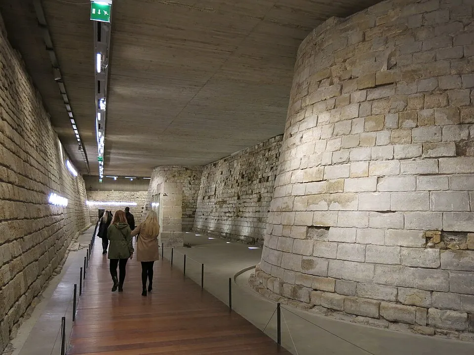 Ortaçağ Louvre’u