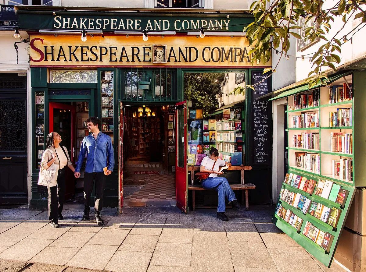 Shakespeare and Company — Paris